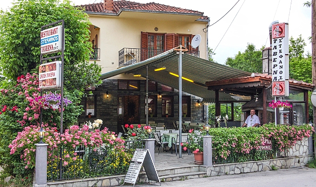 Meteora'nın köftecisi Stefanos