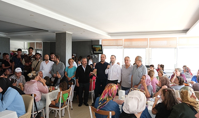 Aday Toplantısı Mitinge Dönüştü