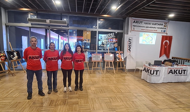AKUT 17 Burda AVM’de stant açtı