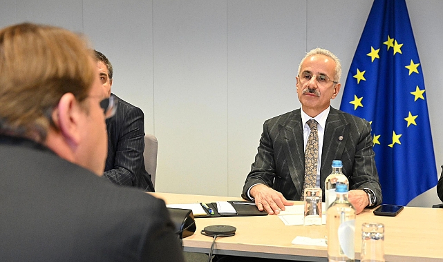 Bakan Uraloğlu, AB Komiseri Oliver Várhelyı ile görüştü