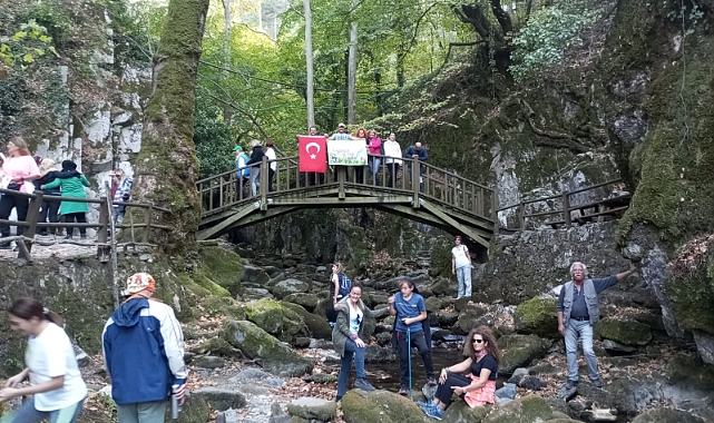 Bayramiç Ayazma Tanışma Pikniğine katıldılar