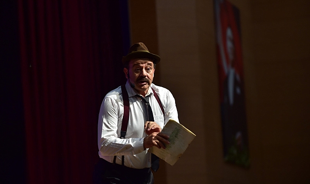 Bir Garip Orhan Veli oyunu sergilendi