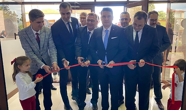 Cumhuriyet Sergisi açıldı
