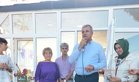 "Gizmo Cafe" açıldı