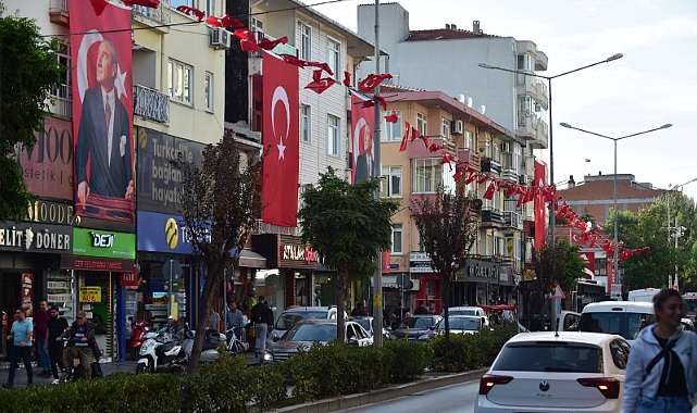 Kent Genelinde Bayram Coşkusu