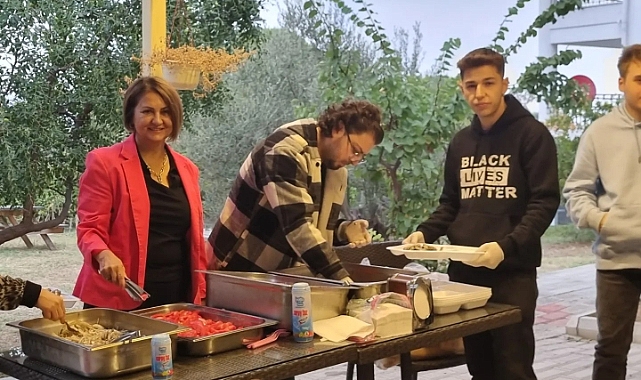 Mangal partisi yaptılar