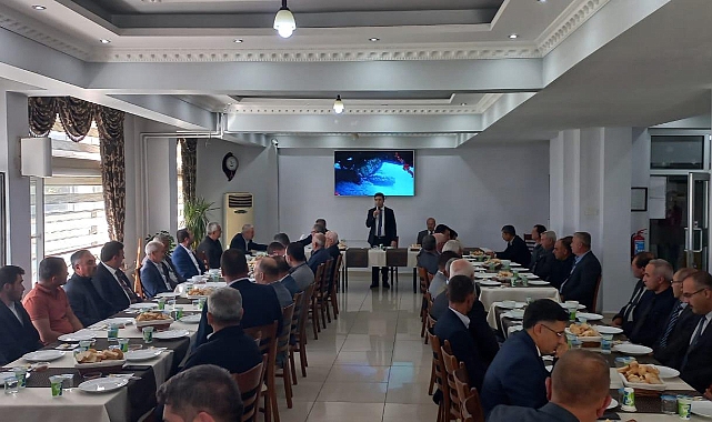 Muhtarlar için yemek düzenlendi