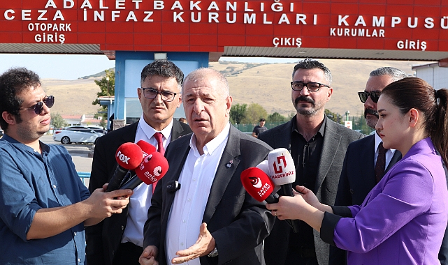 ÜMİT ÖZDAĞ TUTUKLU GAZETECİLERİ ZİYARET ETTİ