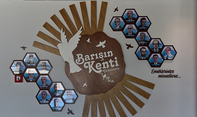 Yeni binaya ‘Zaman Değirmeni’ panosu