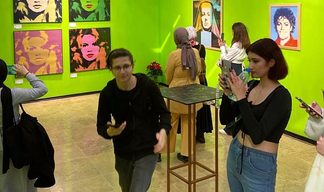 Haliç Üniversitesinin Andy Warhol heyecanı