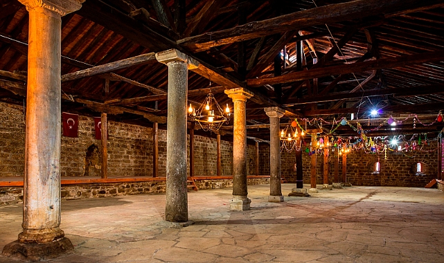 Kullanıma açık, Çardak Tarihi Hanı