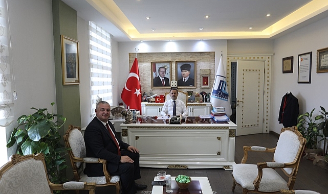 Oruçoğlu, Vali Aktaş’ı ziyaret etti