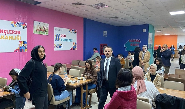 Vali Aktaş, kız öğrenci yurdunu ziyaret etti
