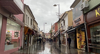 Çanakkale güne yağmurla başladı (videolu)