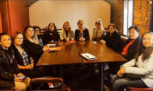 CHP’li kadınlardan ziyaret turu