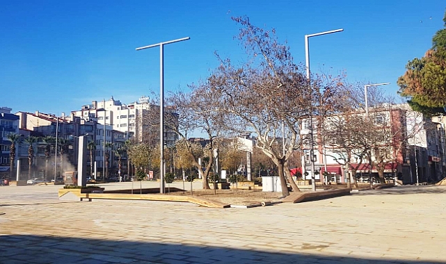 Cumhuriyet Meydanının eli yüzü açıldı