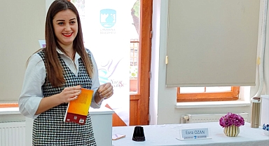 Esra Ozan okurlarıyla buluştu