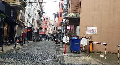 Kafamıza dikeydiniz ?