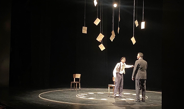 "Kafka: Baba ve Oğul" tiyatroseverlerle buluştu