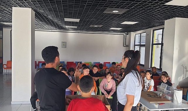 Lapseki'de Sınıf Arkadaşım Homeros öğrencilerle buluştu