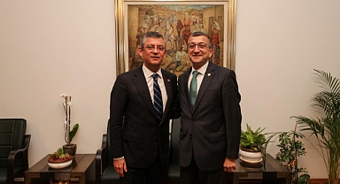 Öz’den Özel’e ziyaret