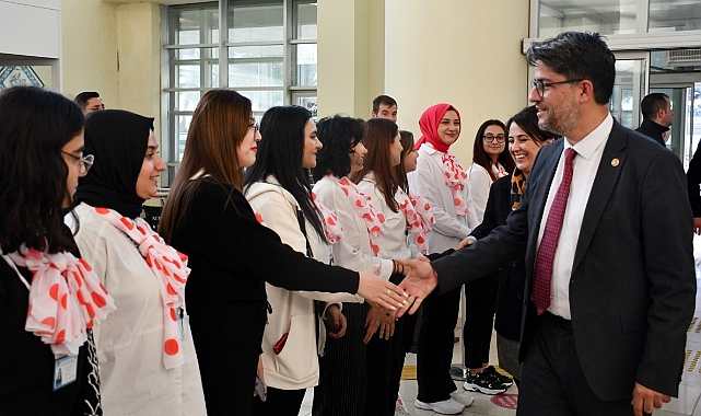 Rektör Erenoğlu’ndan, öğrencilere ziyaret
