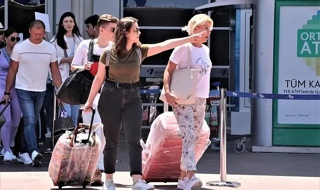 Ruslar hayat pahalılığı yüzünden Türkiye'yi terk ediyor