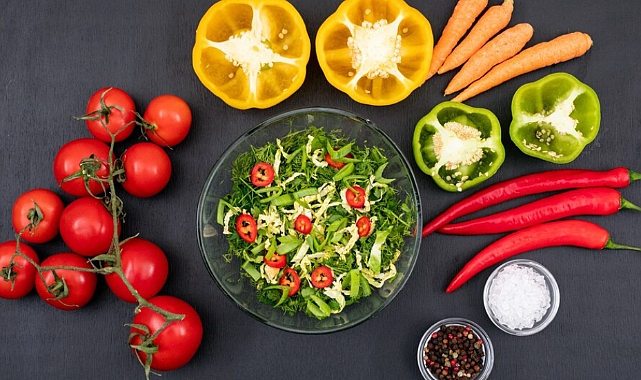 Sofralarınızın yıldızı olacak salata tarifleri