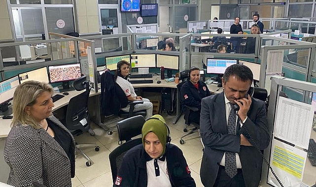 Vali Aktaş 112 Acil Çağrı Merkezini ziyaret etti
