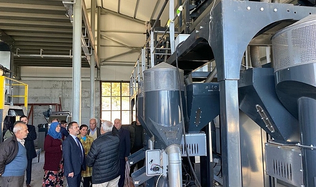 Vali Aktaş, Çanakkale’nin ilk Antepfıstığı İşleme ve Paketleme Tesisini ziyaret etti