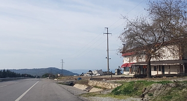 Yıkılıyor, yerine ne yapılacak ?