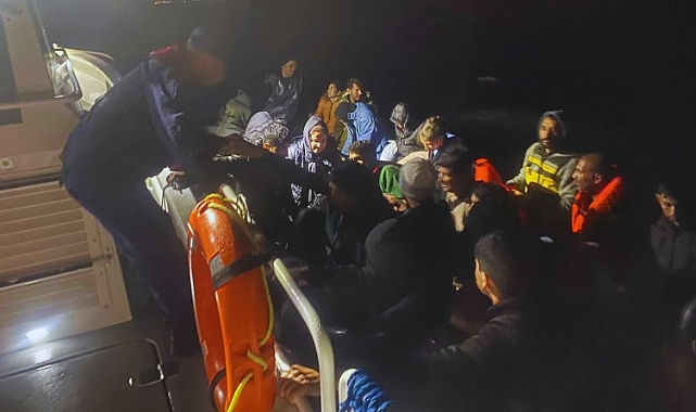 Ayvacık'ta 38 düzensiz göçmen yakalandı