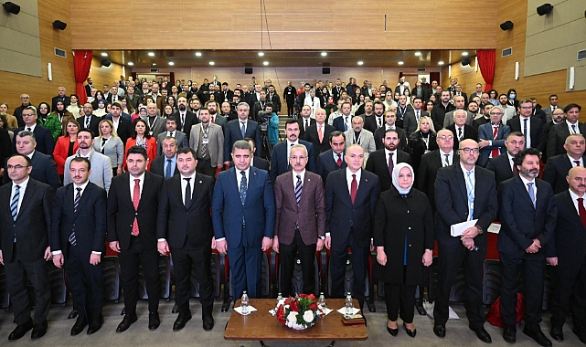 Bakan Uraloğlu, Düzce’de ‘Sürdürülebilir Kentsel Ulaşım Planı Projesi Açılış Töreni’ne katıldı