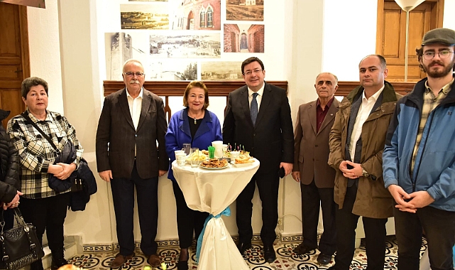 Beril Anılanmert'in "Sunak" sergisi açıldı