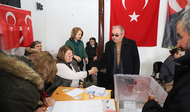 CHP Gelibolu'da sandık başında