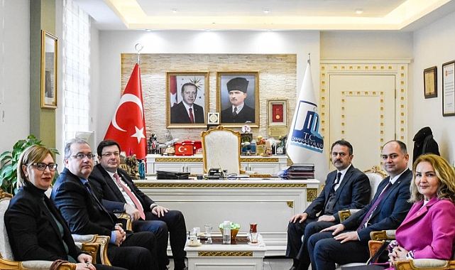 CHP’li Erkek Çanakkale’deki idare amirlerini ziyaret etti