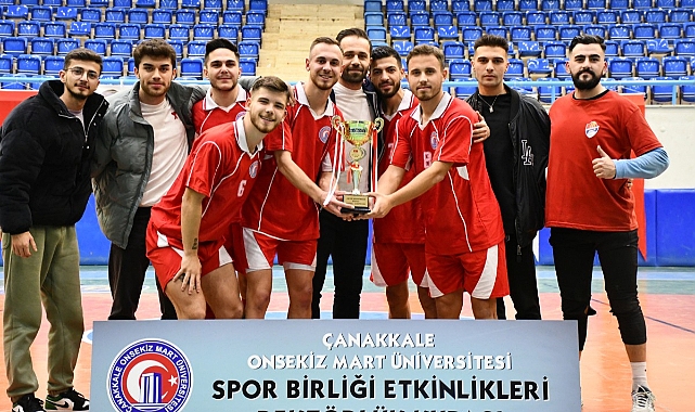 ÇOMÜ'de ‘‘100.Yıl Rektörlük Futbol Turnuvası’’ gerçekleşti