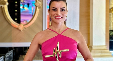 Ece Vahapoğlu’na Fit Ödül!