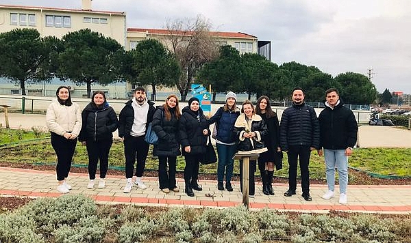 Ezine'de öğrencilerden park ziyareti