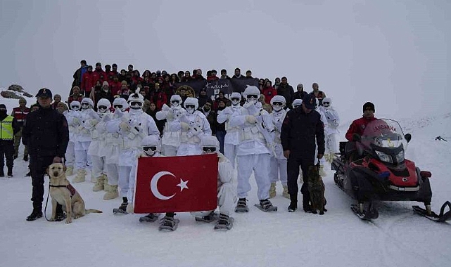 JAK Timlerinden üniversite öğrencilerine çığda arama eğitimi