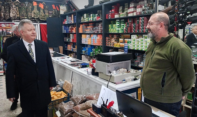 Karagöz sahaya indi