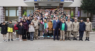 "Öğrenciler Jandarmanın Yanında-Gönül Köprüsü" projesi
