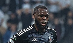 Onana Fransa yolcusu