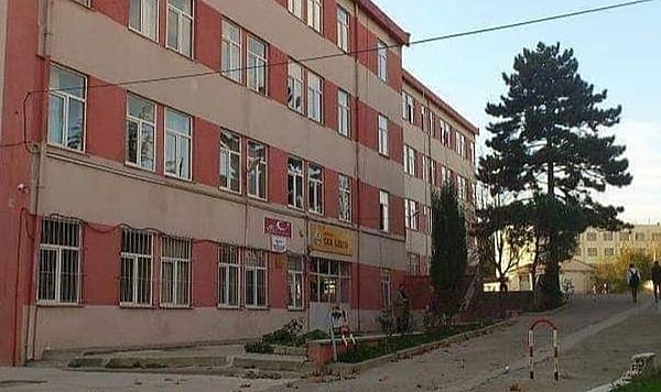 Tarihi Çan Lisesi kitap oluyor