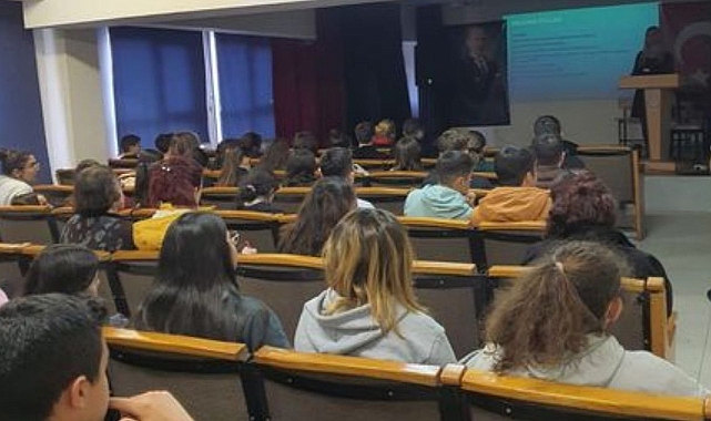 Toplum Sağlığı Merkezi'nden öğrencilere eğitim