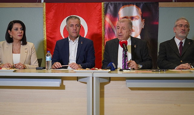 Ümit Özdağ, "Mehmetçiğin kanı üzerinden ticaret yapmayın"