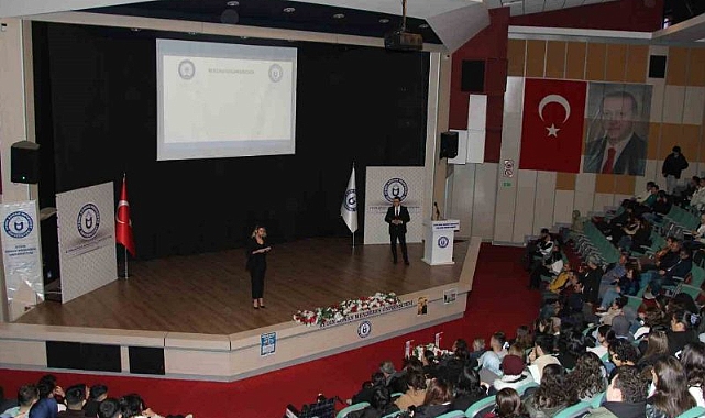 Üniversite öğrencilerine  yönelik ''siber suçlar ve siber güvenlik semineri'' düzenlendi