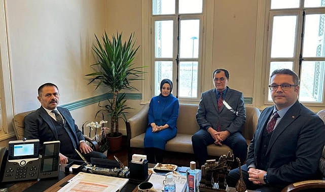 Vali Aktaş'tan Müdür Esirgemez'e hayırlı olsun ziyareti