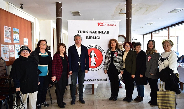 Belediye Başkan Vekili M. İrfan Mutluay, Türk Kadınlar Birliği'nin 100. Yıl Sergisi'ne Katıldı