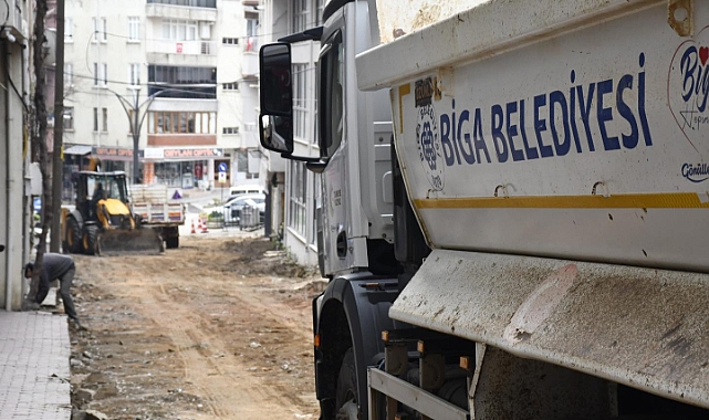 Biga Belediyesi Ekipleri Şehrin Dört Bir Yanında Çalışıyor